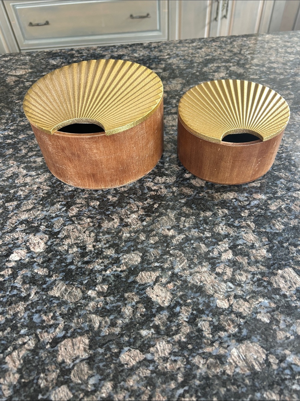 ASHLAND GOLD & BROWM DECORATIVE ROUND TRINKET BOXES LOT OF 2 NWT